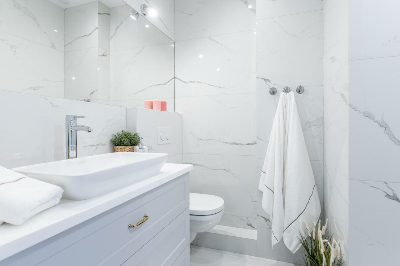 Praia Apartments - Srodmiescie Gdynia Swietojanska 2 Sypialnie المظهر الخارجي الصورة